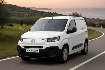 LED-rampe sæt Lumen Helios Performance CS20 til Fiat Doblo fra 2024-