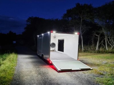 LEDSON Scene Light LED-arbejdslampe - 24W, ECE R23, projektør