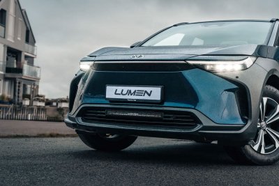 LED-rampepakke Lumen Helios Performance CS20 til Toyota bZ4X fra 2022-2025 | 22.984 lumen