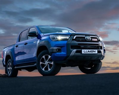 Lumen Helios Performance CS20 Toyota Hilux Invincible 2020-