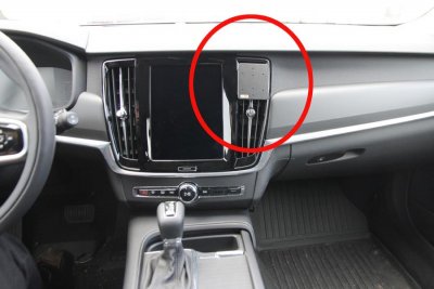 Mobilholder til Volvo V90 fra 2016-