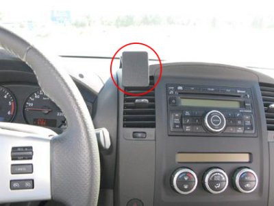 Mobilholder Nissan Navara fra 2010-2015
