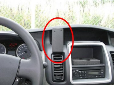 Mobilholder til Renault Trafic 2002-2014