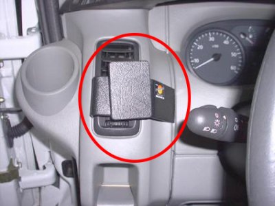 Mobilholder til Renault Trafic 2002-2014