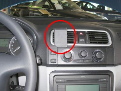 Mobilholder Roomster (Skoda) fra 2006-2015