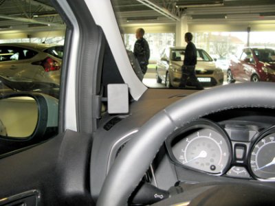 Mobilholder Ford B-Max fra år 2012-