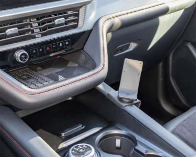 Mobilholder Ford Explorer 2024- | Montering på midterkonsollen