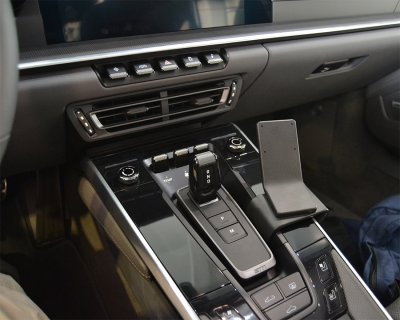 Mobilholder Porsche 911 fra 2019-