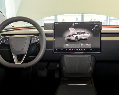 Mobilholder Tesla Model 3 fra 2024-