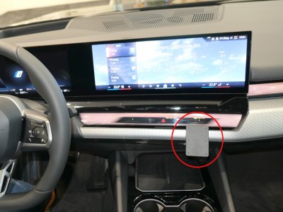 Mobilholder BMW 5-serie fra 2024-