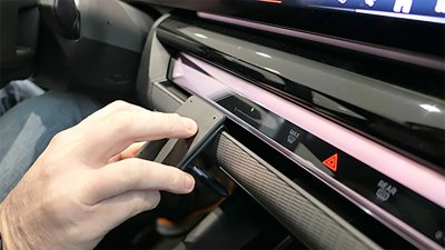 Mobilholder til BMW i5 2024-