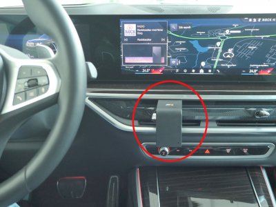 Mobilholder BMW X7 fra 2024-