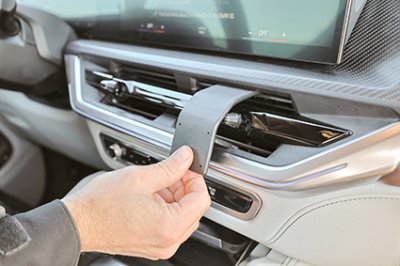 Mobilholder BMW XM fra år 2023-