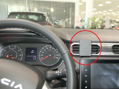 Mobilholder Dacia Duster fra 2023-2024