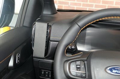 Mobilholder Ford Ranger 2023- | Til montering til venstre for rattet