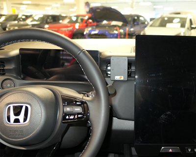 Mobilholder til Honda e:Ny1 fra 2023-