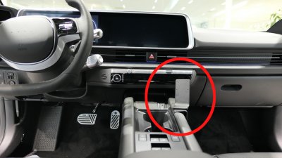Mobilholder Hyundai IONIQ 6 fra 2023-