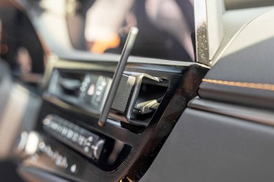 Proclip mobilholder til Lexus ES fra 2021-