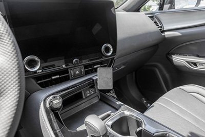 Mobilholder Lexus NX fra 2021-