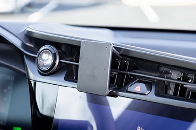 Mobilholder til Lexus RZ fra 2023 og fremefter