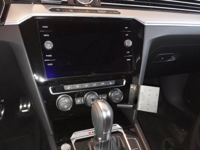 Mobilholder Volkswagen Arteon fra 2021- | Til montering til højre for midterkonsollen