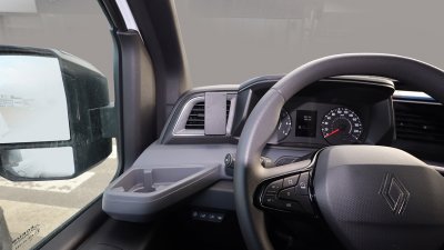 Mobilholder til Nissan Interstar fra 2024 og nyere | Til montering til venstre for rattet