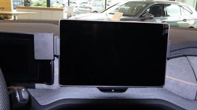 Mobilholder Skoda Kodiaq fra 2024-