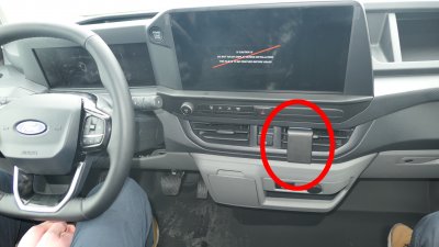 Mobilholder Volkswagen Caravelle T7 fra 2024 og nyere