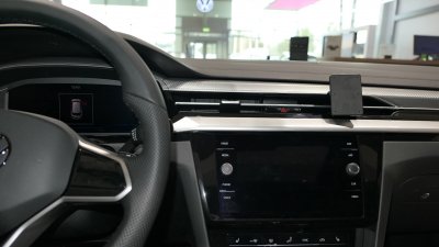 Mobilholder Volkswagen Arteon fra 2021- og fremefter
