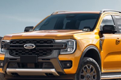 Motorhjelmsbeslag til fjernlys/arbejdslys til Ford Ranger fra 2023 og frem