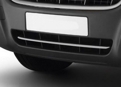 Nedre grill i rustfrit stål til Nissan NV400 2011-