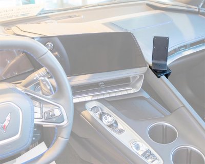 Mobilholder til Chevrolet Corvette fra 2025- | Modeltilpasset