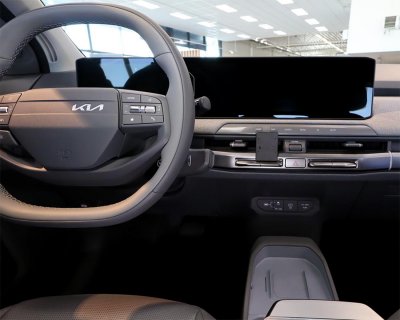 Mobilholder til Kia EV3 fra 2024- | Til montering under midterkonsollen