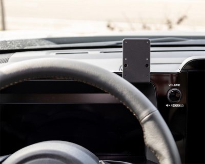 Mobilholder til Subaru Outback fra 2026- | Modeltilpasset
