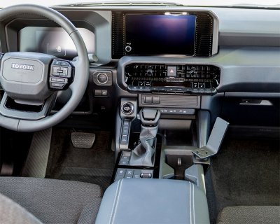 Mobilholder Toyota Land Cruiser 2024- | Montering til højre på midterkonsollen