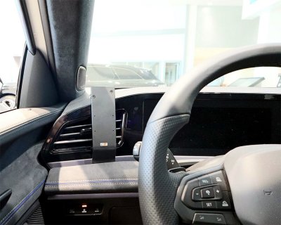 Mobilholder Volkswagen Passat fra 2024- | Til montering til venstre for rattet (luftventil)