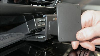 Montering af Mobilholder Lexus RX fra 2023-