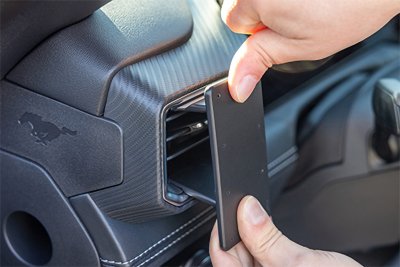 Proclip mobilholder Ford Mustang fra modelår 2024-