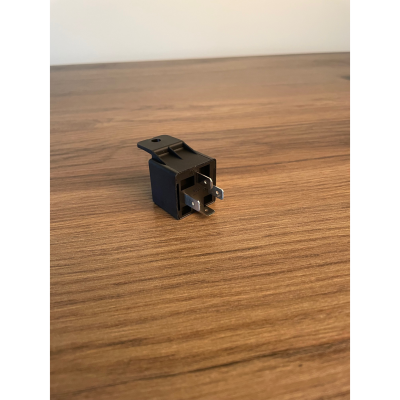 Relæ 12V - 40A | 4-polet