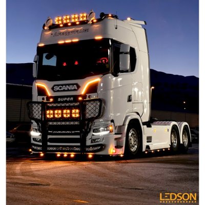 Astral LED-positionslys | Easy Fit | E-mærket, flad/rørmontering | 12-24V