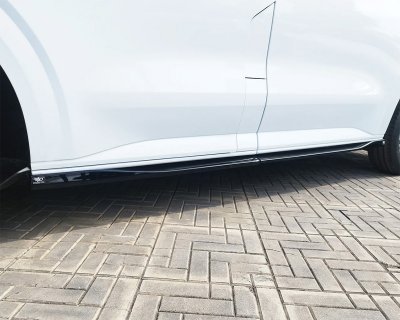Sidekørter V1 til Volkswagen Caravelle T7 fra 2024- | Gloss Black styling