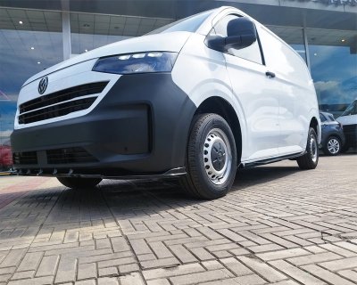 Sidekørter V1 til Volkswagen Caravelle T7 fra 2024- | Gloss Black styling