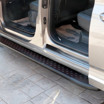Siderør i aluminium (Sort) til Volkswagen Caddy fra 2021-