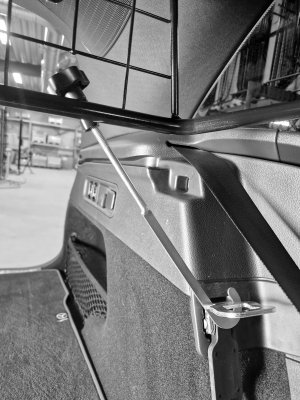 Lastgitter Mercedes GLC fra år 2023-