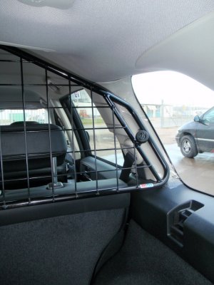 Stænkskærm/hundegitter til Toyota Urban Cruiser 2009-