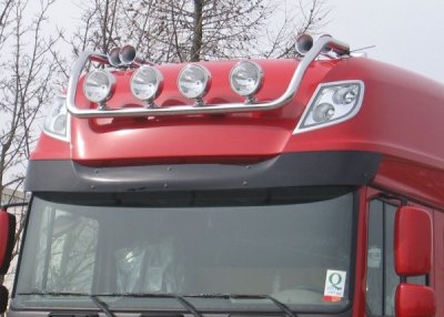 "Superspace"-tagbøjle i rustfrit stål til 4 ekstralygter (sænket 60 mm) - DAF XF105