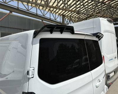 Tagvinge Volkswagen Caravelle T7 fra 2024- | Bagdøre