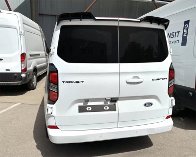 Eksempelbillede: Tagvinge Volkswagen Multivan T7 fra 2022- | Bagdøre | Model V2