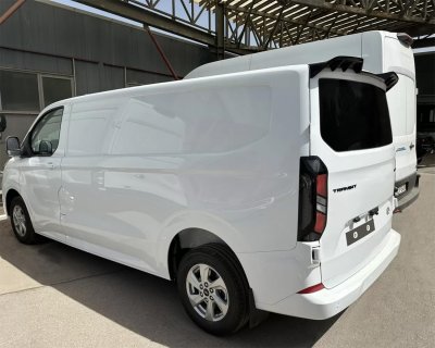 Eksempelbillede: Tagvinge Volkswagen Multivan T7 fra 2022- | Bagklap | Model V2