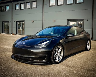 Frontsplitter Tesla Model 3 fra 2017-2024